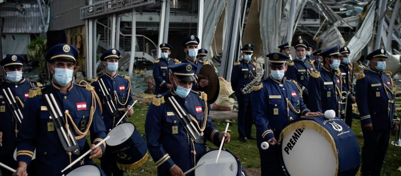 Λίβανος: Τίμησαν την μνήμη των νεκρών της Βηρυτού - Κράτησαν ενός λεπτού σιγή στις 18:08